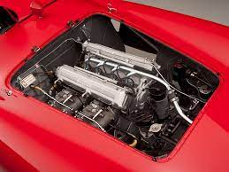 Zijn eerste exemplaar kocht hij op zijn 24ste. Belgische Vastgoedbaas Koopt Ferrari 750 Monza Autoblog Nl