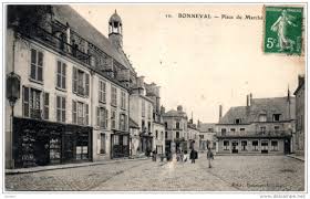 28 Bonneval Place Du Marche En Vente Sur Delcampe Carte Postale Place Du Marche Cartes Postales Anciennes