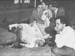 Estudió lenguas y literaturas modernas en la universidad de turín (italia). Cortometraje Documenta Crimen Perpetrado Por Un Sicario Contra Hector Abad Gomez Youtube