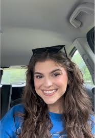 Ashley Snavely's Instagram, Twitter & Facebook