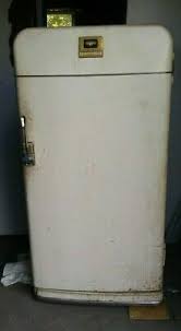 Maybe you would like to learn more about one of these? Vintage Gm Frigidaire General Motors 1949 Refrigerator Complete Works Great 2 850 00 Picclick