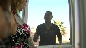 Destitute and unprotected, she accepts a marriage of convenience with widower clark davis to help raise his brat daughter missie more. Sienna West Peeping Danny Smotret Porno Video Onlajn I Skachat Besplatno