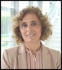 Andrea Macedo's Instagram, Twitter & Facebook