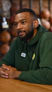 Ako blízko bol Aaron Wheeler k tomu, aby bol súčasťou NBA? Aj na túto  otázku sa odpoveď dozviete v rozhovore s aktuálnym Peak MVP základnej  časti.🎙️Celý ho nájdete na našom YouTube kanáli