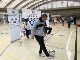 燦然と輝く街の灯り 対照的な僕を見下ろす あのビルの間を抜けて 色付き出したネオンと混じって 僕. 12 23 æ—¥ ç¥ ã« Jiffã‚¤ãƒ³ã‚¯ãƒ«ãƒ¼ã‚·ãƒ–ãƒ•ãƒƒãƒˆãƒœãƒ¼ãƒ«ãƒ•ã‚§ã‚¹ã‚¿2018 ã«å‚åŠ ã—ã¾ã—ãŸ æ±äº¬ãƒ´ã‚§ãƒ«ãƒ‡ã‚£ Tokyo Verdy