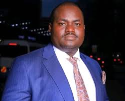 Victor Walunywa Simiyu you're lost my brother ety President wa local Artist  😂😂😂😂😂 over our died body sema YOU'RE. THE PRESIDENT OF #KUMINYAA