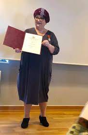 Den 15 år gamle gutten ble drept i et rasistisk motivert drap 26 januar 2001 på holmlia. Moren Til Benjamin Hermansen Er Dod Hvil I Fred Marit Hermansen