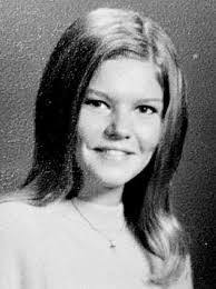 Sandra Danielson's Instagram, Twitter & Facebook