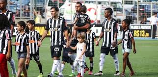 Image result for ‪‪Leandro Donizete‬, ‪Clube Atlético Mineiro‬, ‪Santos FC‬‬