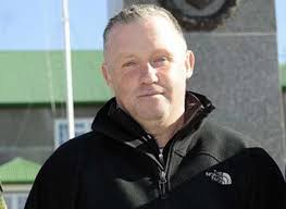 Anthony roiall banks (born 23 october 1961) is a british businessman, philanthropist, author and falklands veteran. Poignant Event This Week In Buenos Aires Between Falklands Malvinas Veterans Mercopress