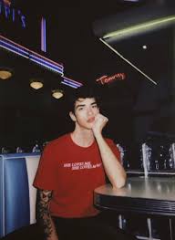 Want to discover art related to manurios? Manu Rios On Twitter