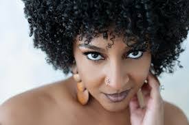 Kendra Hill's Instagram, Twitter & Facebook