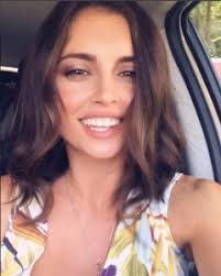 She has been in a relationship with bosnian footballer edin džeko since 2011. Anna Mariana Ortega 5 Things You Need To Know Abut Casemiro S Wife