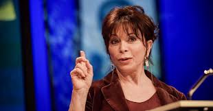 Hulu se encuentra en las primeras etapas de desarrollo de una adaptación de la novela la casa de los espíritus, de isabel allende. Isabel Allende Tales Of Passion Ted Talk