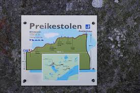 Preikestolen (de preekstoel) is een bijzondere klif in noorwegen en een van de populairste bezienswaardigheden. Cinos Form Strategic Partnership With Cyviz Cinos