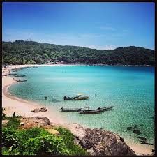Pulau Perhentian Kecil Small Perhentian Popular With The Younger Backpacker Crowd The Islands Basically Shut Down During Terengganu Trip Beautiful Nature