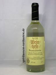 120 kisten glasschmuck, 10.000 liter branntwein und 5000 eisenbarren. Ahr Wein Hefe Branntwein Welt Der Spirituosen Raritaeten