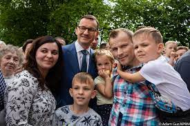 Szef polskiego rządu mateusz morawiecki wziął udział w czwartkowej, międzynarodowej konferencji coalition pro familia, podczas której zapowiedział przedstawienie kontynuacji programu 500. Premier Mateusz Morawiecki Wzial Udzial W Ix Festynie Rodzinnym W Nowym Miescie Nad Pilica Kancelaria Prezesa Rady Ministrow Portal Gov Pl