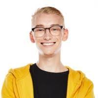 Jake Henley's Instagram, Twitter & Facebook