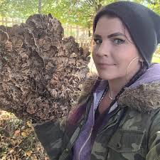 First Grifola frondosa (aka Hen of the Woods) find!