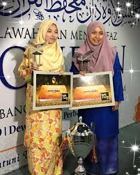 Sedap mata memandang, sedap juga telinga mendengar. Umur 5 Tahun Dah Belajar Tarannum Nor Farhatul Fairuzah Warisi Bakat Mak Ayah Wakil Qariah Negara Nona