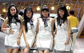 Dan berikut adalah tips dan contoh surat lamaran kerja spg matahari. Di Bayar Mahal Spg Event Profesional Bukanlah Wanita Sembarangan Halaman 1 Kompasiana Com