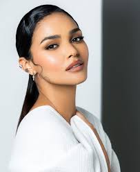 🧡🥰• 𝗞𝗜𝗔𝗥𝗔 𝗟𝗜𝗭