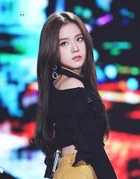 Lol i don't know what you're trying to instigate because they're both equally beautiful? ã‚„ãªãª On Twitter In 2021 Blackpink Jisoo Black Pink Blackpink Fashion