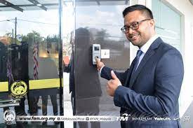 Setiausaha agung nato adalah seorang diplomat antarabangsa yang berkhidmat sebagai ketua kakitangan awam pertubuhan perjanjian atlantik utara. Fa Malaysia Auf Twitter Stuart Reports For Duty As Fam General Secretary Stuart Michael Ramalingam Began His Duties As The New Fam General Secretary At Wisma Fam Kelana Jaya Today He Also Held His First Meeting With Fam Heads Of Units Fam