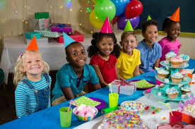 So, kitorang requested nak hadiah ni untuk kids. 10 Rekomendasi Kado Ultah Anak Cowok Ini Bermanfaat Untuk Perkembangan Anak 2020