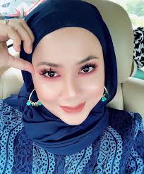 Sinar fm meningkat remaja dengan penampilan yang lebih moden, terkini, positif dan memberi inspirasi bersesuaian dengan tagline baharu iaitu menyinari hidupmu. Suria Fm Cik Piah Beraya Kemana Hari Raya Ke 3 Ni Facebook