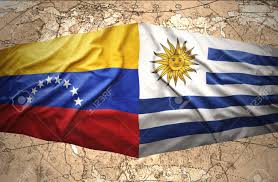 Liga, nationalelf, spanische liga, champions . Agitando Banderas De Uruguay Y Venezuela En La Del Mapa Politico Del Mundo Fotos Retratos Imagenes Y Fotografia De Archivo Libres De Derecho Image 25230212