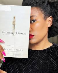 I recently attended an author talk at @kindredstorieshtx featuring  @bernicelmcfadden. I was exhausted that day (like most days), but I just  had to make the drive to meet Bernice! Ever since I