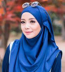 Mira filzah mula menceburkan diri di dalam bidang peragaan sejak berumur 17 tahun, sebelum beralih kepada bidang lakonan. Korang Pasti Terkejut Besar Inilah Pekerjaan Mira Filzah Sebelum Jadi Artis Beautiful Hijab Asian Model Girl Muslim Women