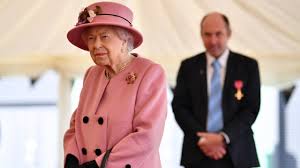 Veja mais ideias sobre rainha elizabeth, rainha, rainha elizabeth ii. Queen Elizabeth Ii Is The Target Of Criticism For Her First Public Appearance After Social Isolation Palace Expresses Itself On The Case Understand