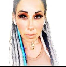 Robert Hughett's Instagram, Twitter & Facebook