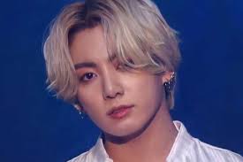 Then he was still undercut, his hair style really suited him. Blonde Jungkook 2021 Weverse Blonde Jungkook In Gda 2021