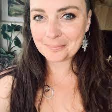 Rochelle Farris's Instagram, Twitter & Facebook