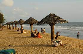 Cherai Beach Is Located In Vypin Island Kochi India Cherai Beach Is Just 25 Km From Kochi And 30 Km F Holiday Tours Tour Packages Beautiful Places To Visit