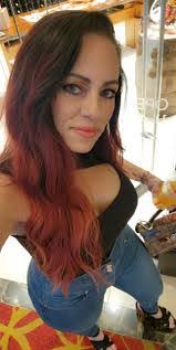 Helena Benson's Instagram, Twitter & Facebook