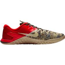 The nike metcon 4 are for those who want a serious weightlifting shoe that offers a sticky bottom and the ability to keep you grounded. Metcon 4 Achat Pas Cher Go Sport