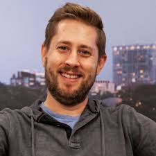 Learn about the Mentors helping entrepreneurs in our program