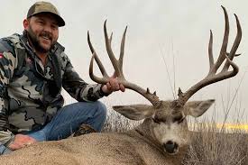 But put a bunch of hunters in the field and the difficulty factor goes up here is how to hunt pressured north american muley bucks using a few tips and tricks made. Ultimate Mule Deer Hunt Big Time Texas Hunts Tpwd