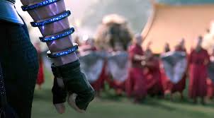 Un esperto di arti marziali addestrato sin dall'infanzia dall'organizzazione criminale dei dieci anelli, dalla quale si è . 2z39eoarrpifvm