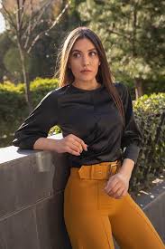 onu buzgulu saten bluz siyah moda stilleri bluz siyah