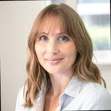 Mollie Seifert's Instagram, Twitter & Facebook