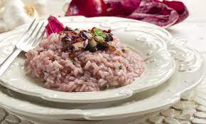 Tra le altre ricette di risotti particolari vi consigliamo di provare il risotto alla birra, il risotto al limoncello e il risotto alla barbabietola con mousse di caprino. Ricette Per Risotti Le 12 Idee Piu Particolari Dal Nostro Ricettario