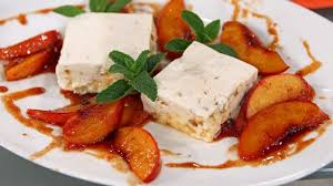 Pfirsischparfait Mit Haselnusskrokant Von Johann Lafer Quelle Zdf Ulrich Perrey Rezepte Essen Krokant
