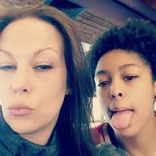 Danielle Flowers (danielleflowerz)