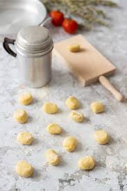 Gnocchis Maison A La Sauce Tomate Recette Recette De Pates Facile Gnocchis Sauce Tomate